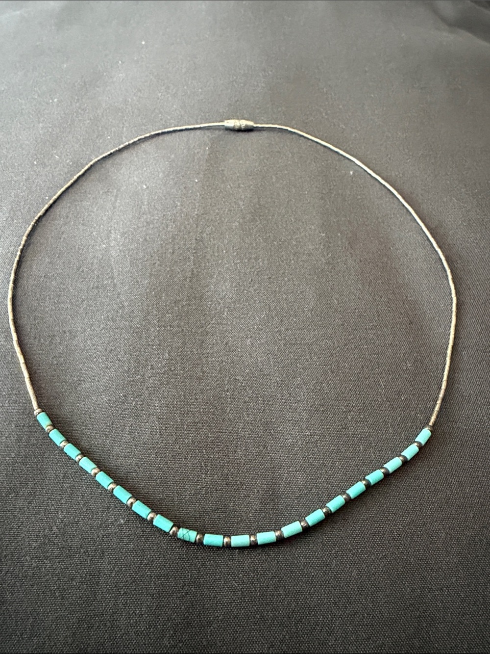 Vintage 925 sterling silver Indigenous Zuni necklace with blue turquoise